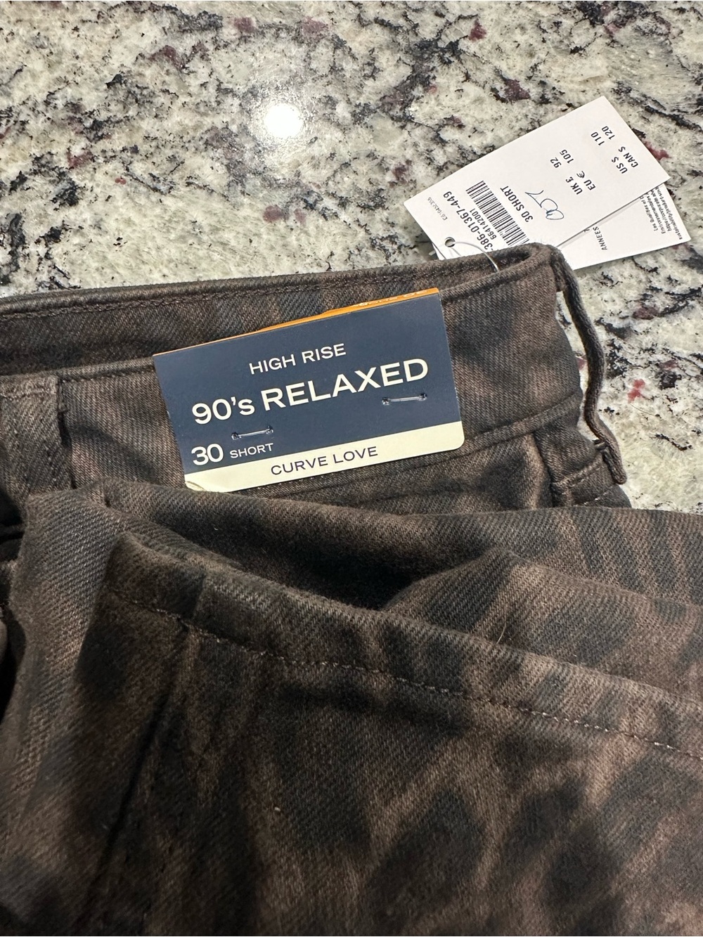 Abercrombie & Fitch 90's Relaxed High Rise Jeans — Cheetah SHORT